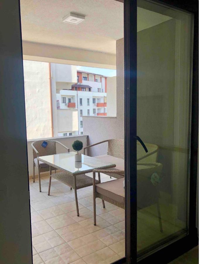 Apartment Luxury Рымнику-Вылча Экстерьер фото