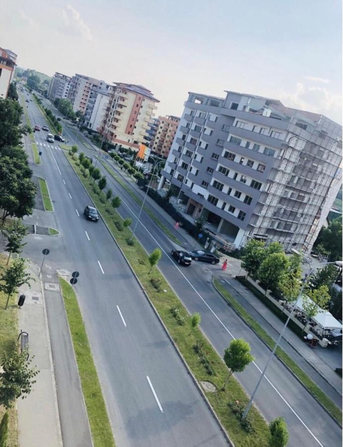 Apartment Luxury Рымнику-Вылча Экстерьер фото